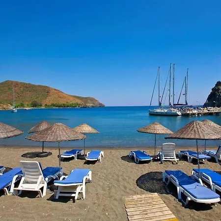 Nyaraló / Knidos. Everything That You Need...